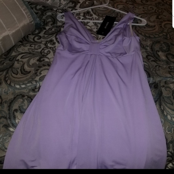 #32 🌺Gorgeous Sleeveless Dress👗💗 - Picture 3 of 3